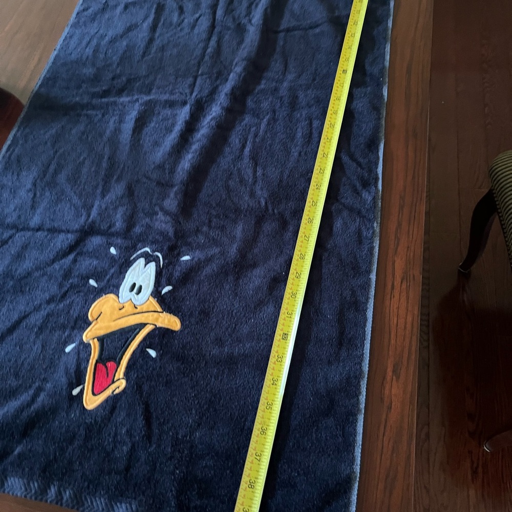 Warner Bros. Looney Tunes Label 1993 Vintage bath towel